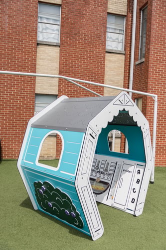 Bungalow Playhouse 4